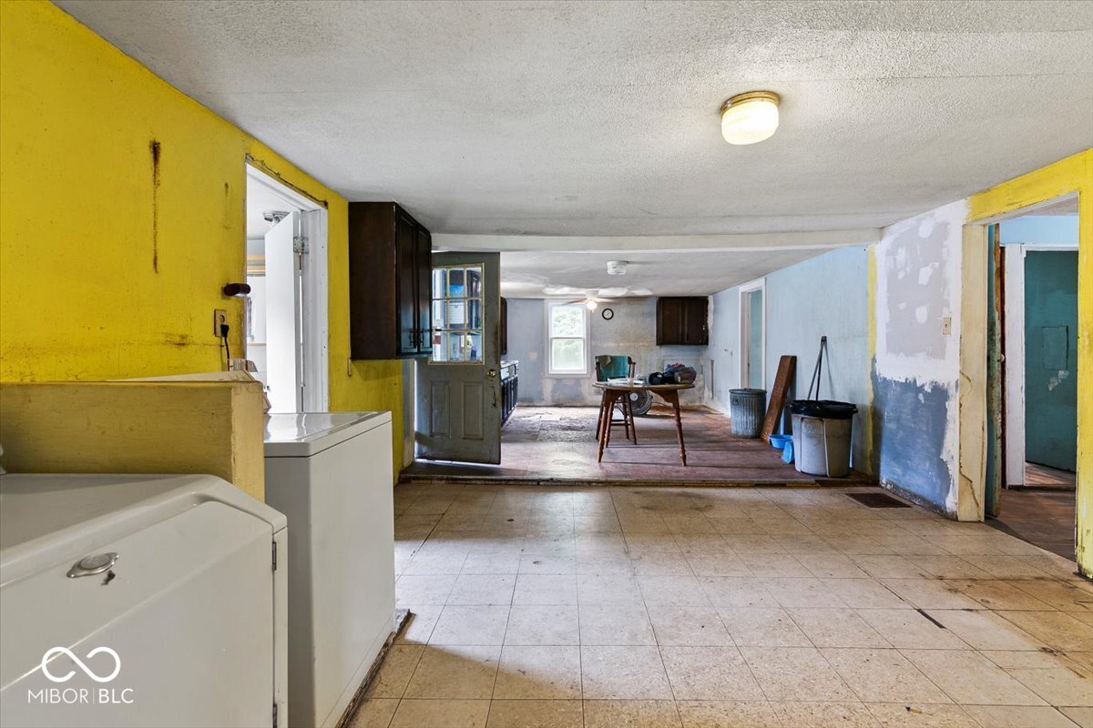 200 South Madison Street Bowling Green, IN 47833 - Photo 13 of 30