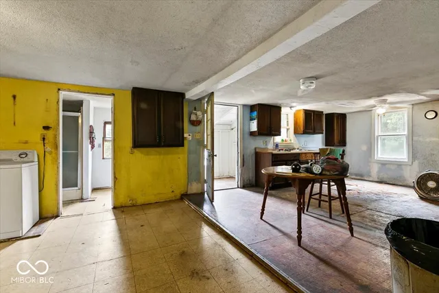 $72,900 | 200 South Madison Street, Bowling Green, IN 47833