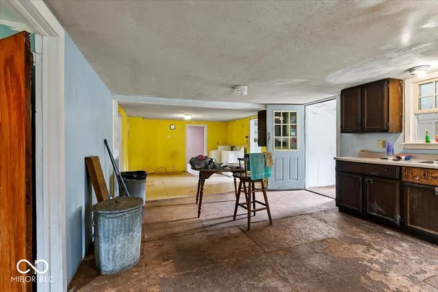 $72,900 | 200 South Madison Street, Bowling Green, IN 47833