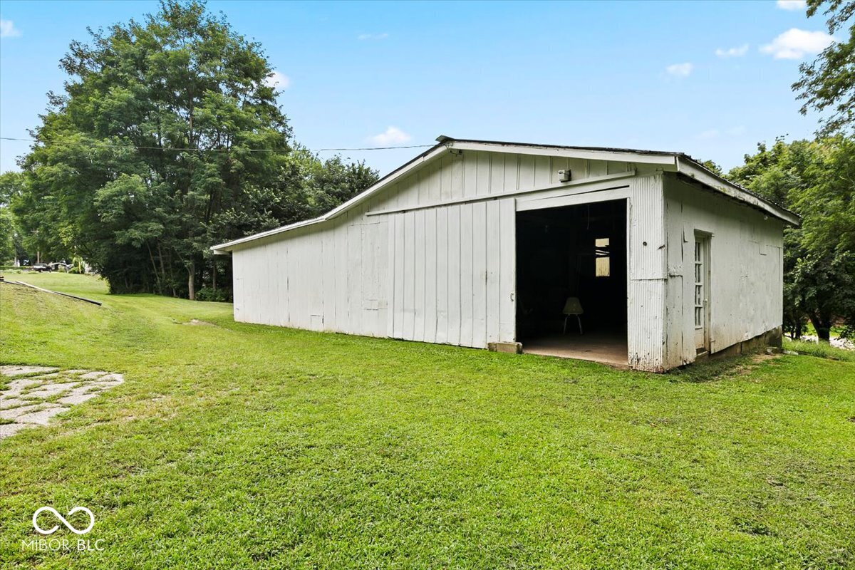 200 South Madison Street Bowling Green, IN 47833 - Photo 26 of 30