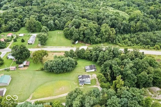 $72,900 | 200 South Madison Street, Bowling Green, IN 47833