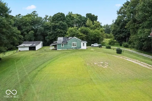 $72,900 | 200 South Madison Street, Bowling Green, IN 47833