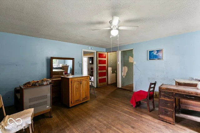 $72,900 | 200 South Madison Street, Bowling Green, IN 47833