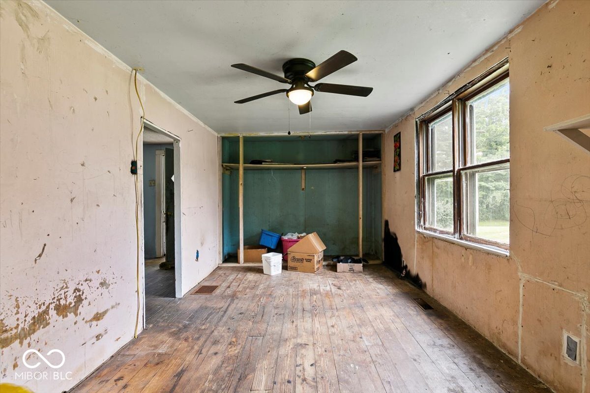 200 South Madison Street Bowling Green, IN 47833 - Photo 9 of 30