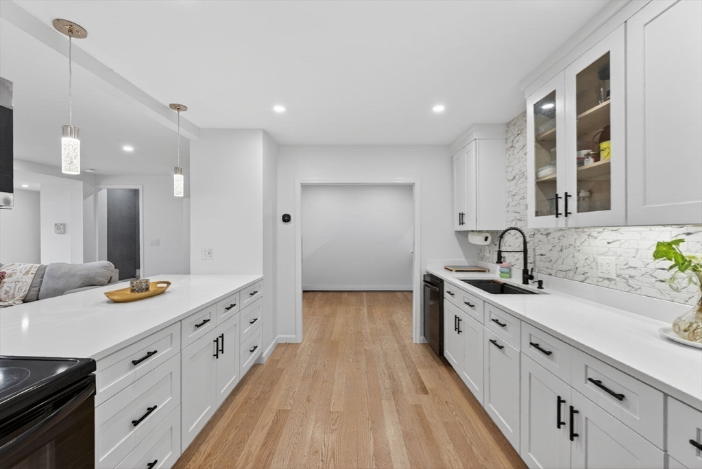 52 High Street Hudson, MA 01749 - Photo 7 of 31