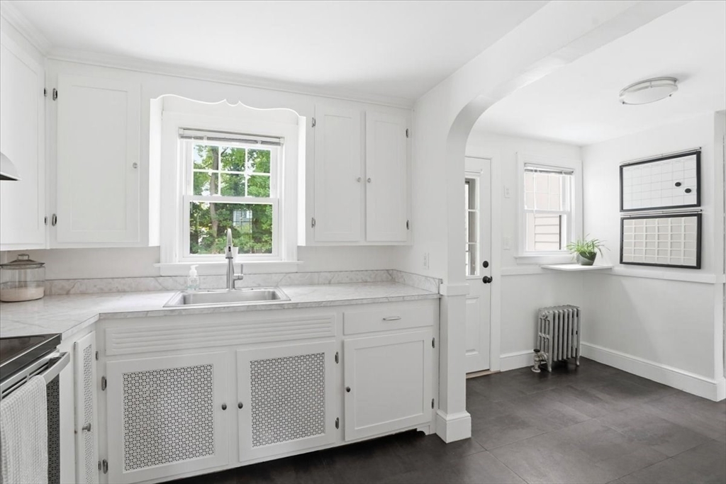 4 Ponkapoag Way Canton, MA 02021 - Photo 8 of 30