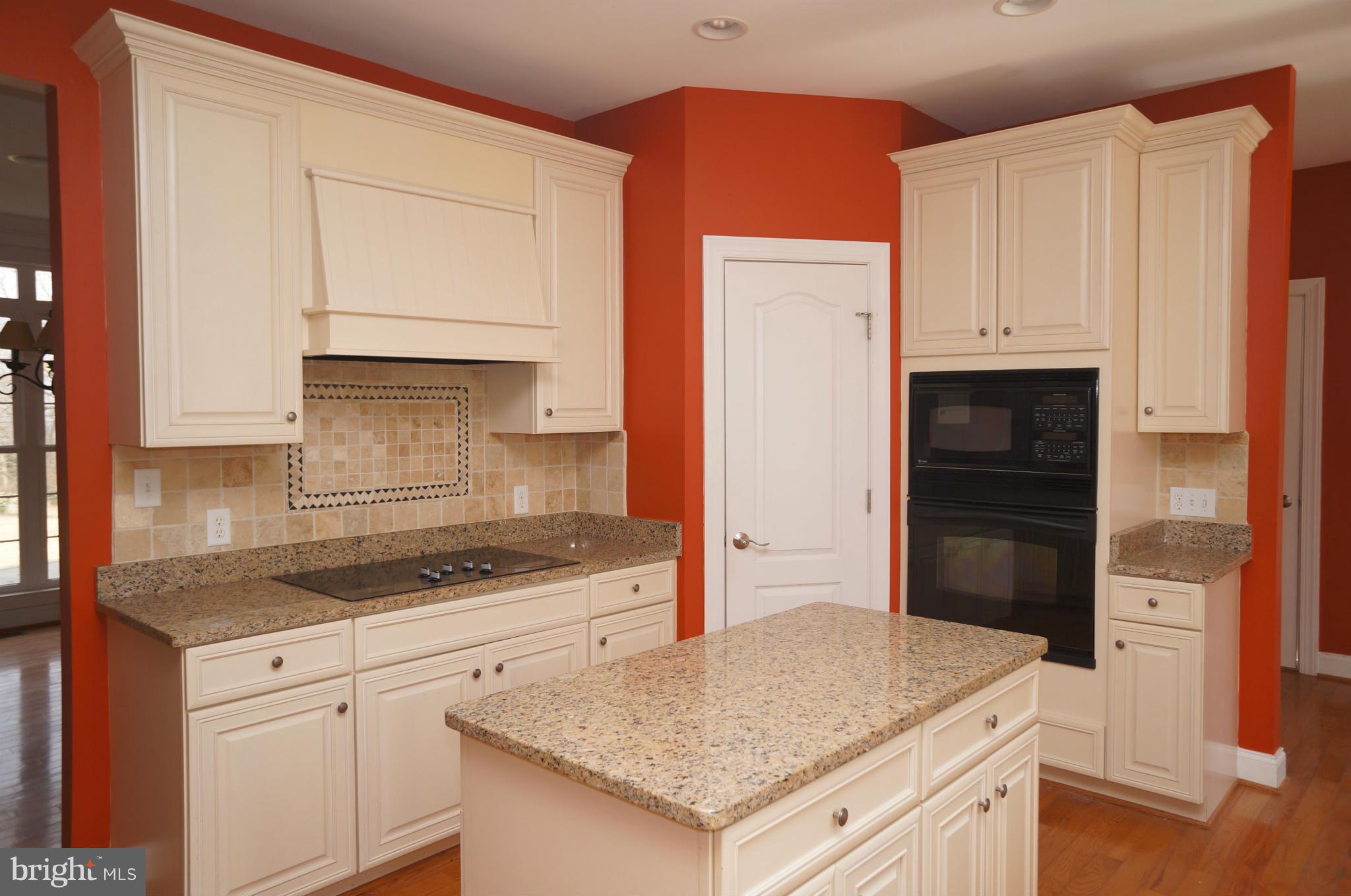 18521 Blue Ridge Mountain Road Bluemont, VA 20135 - Photo 16 of 30 Kitchen