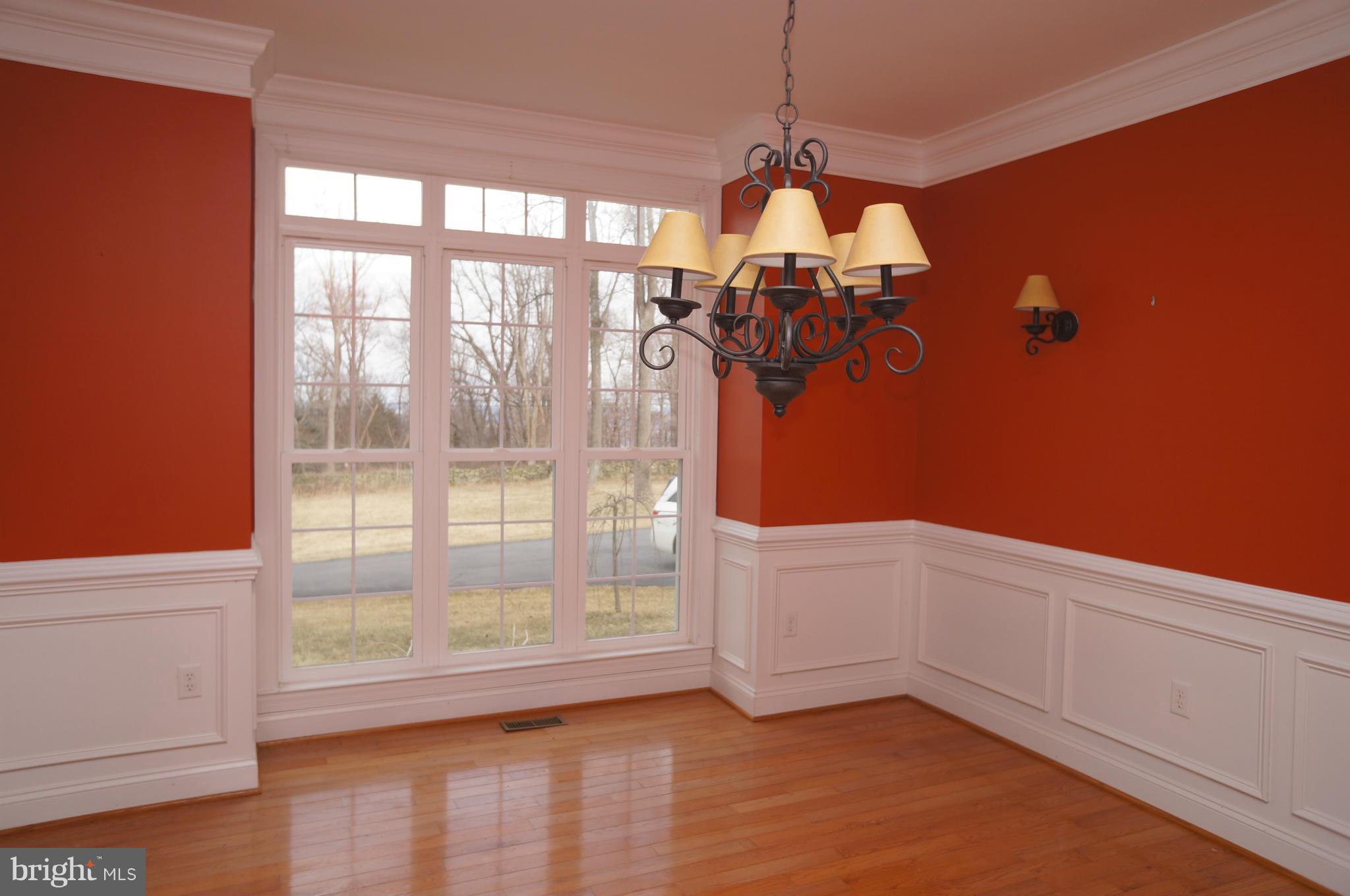18521 Blue Ridge Mountain Road Bluemont, VA 20135 - Photo 17 of 30 Dining Room