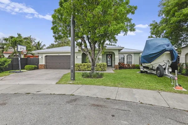 $3,500 | 401 Northwest 16th Place, Pompano Beach, FL 33060
