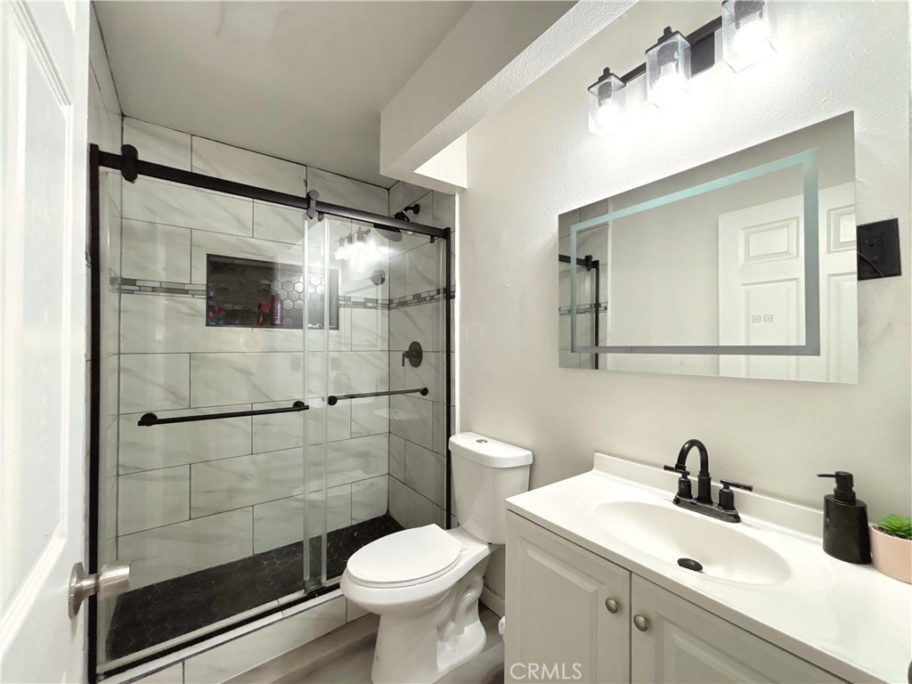 820 West Compton Boulevard, Unit 16 Compton, CA 90220 - Photo 12 of 31
