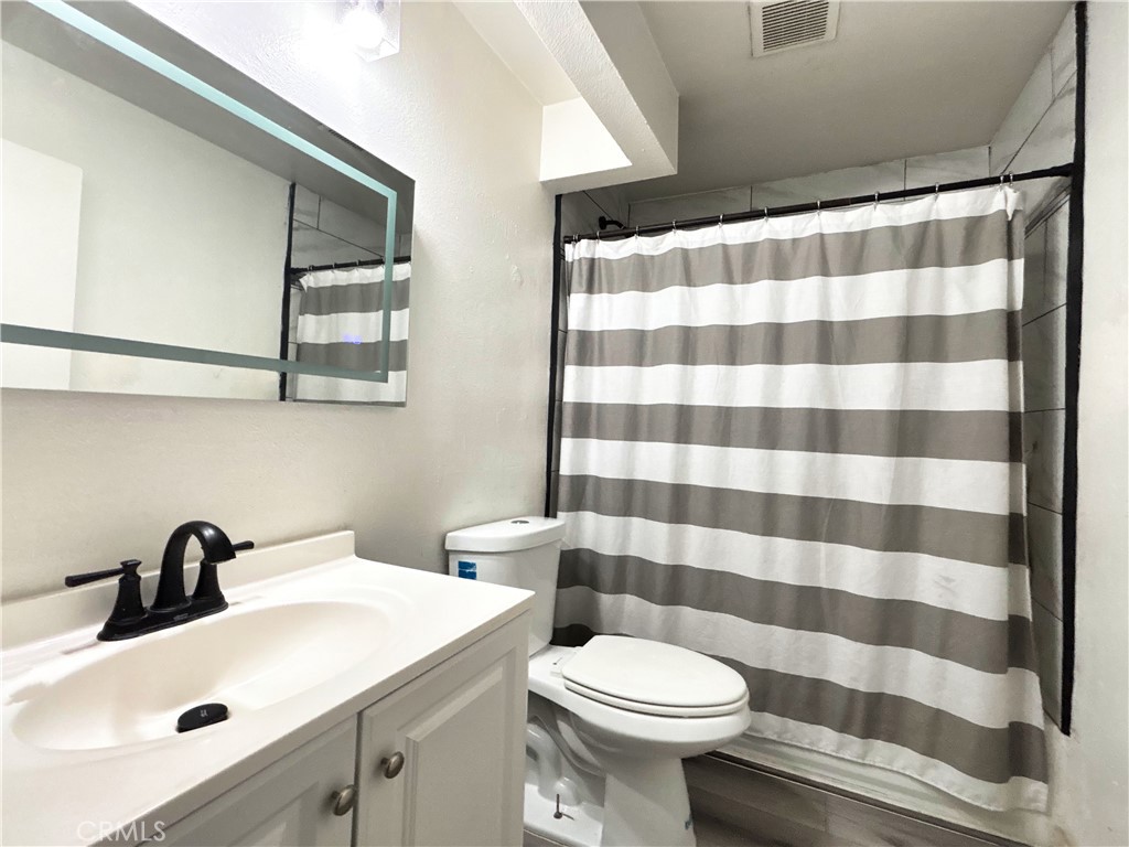 820 West Compton Boulevard, Unit 16 Compton, CA 90220 - Photo 18 of 31