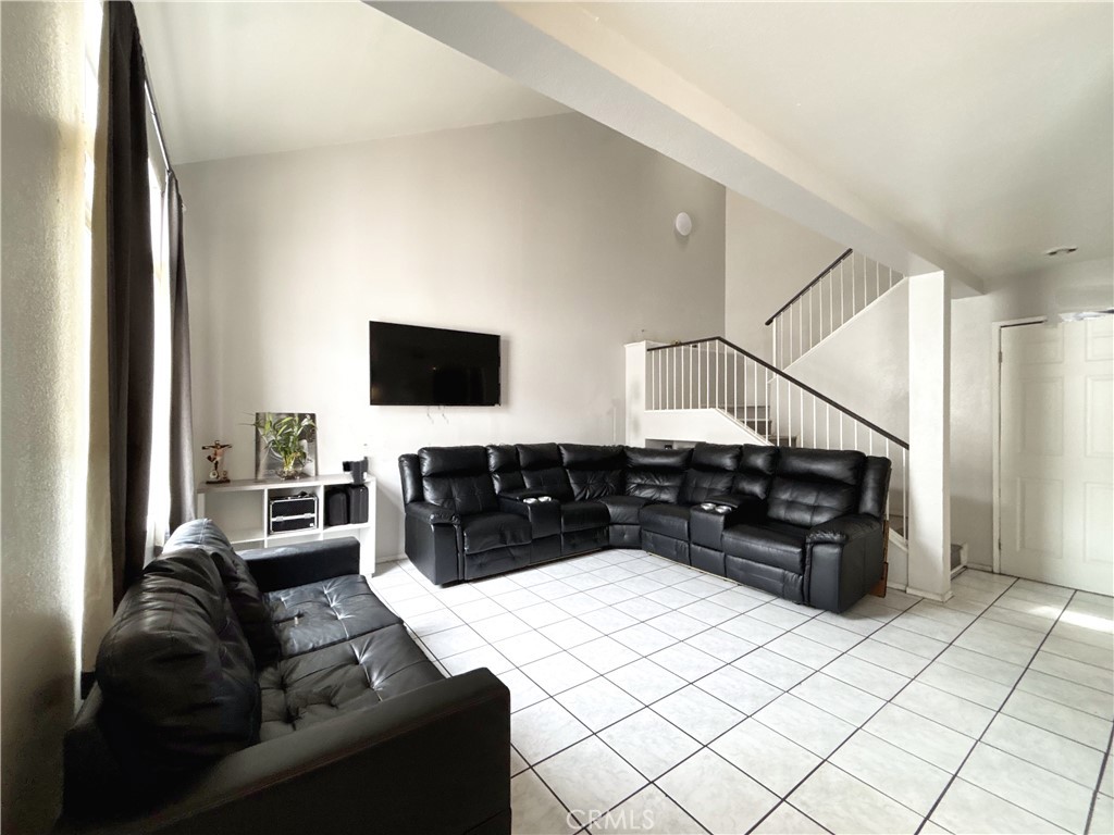 820 West Compton Boulevard, Unit 16 Compton, CA 90220 - Photo 3 of 31