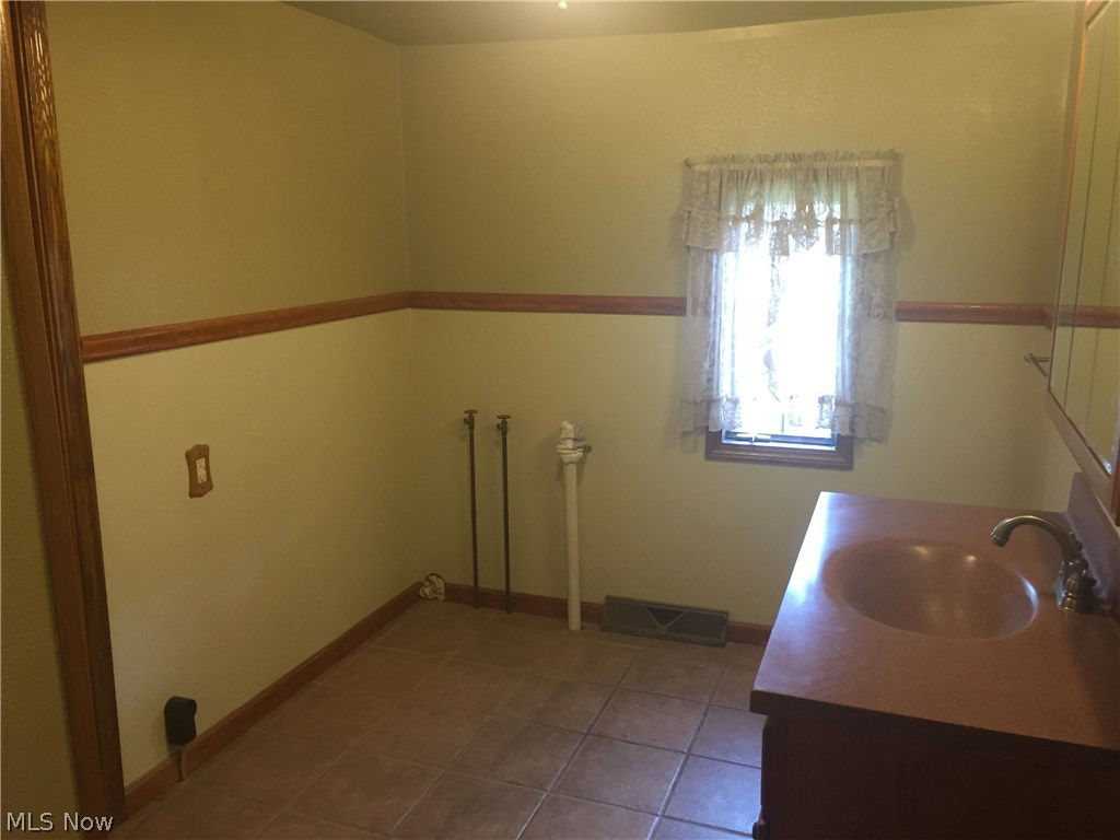 2645 Bantam Ridge Road Steubenville, OH 43953 - Photo 11 of 16 Gallery Image 11