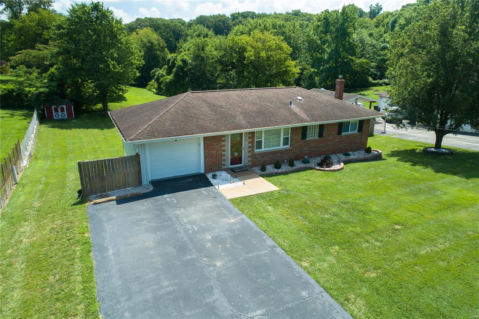 6160 Erb Road St. Louis, MO 63129 - Photo 1 of 31 Gallery Image 1