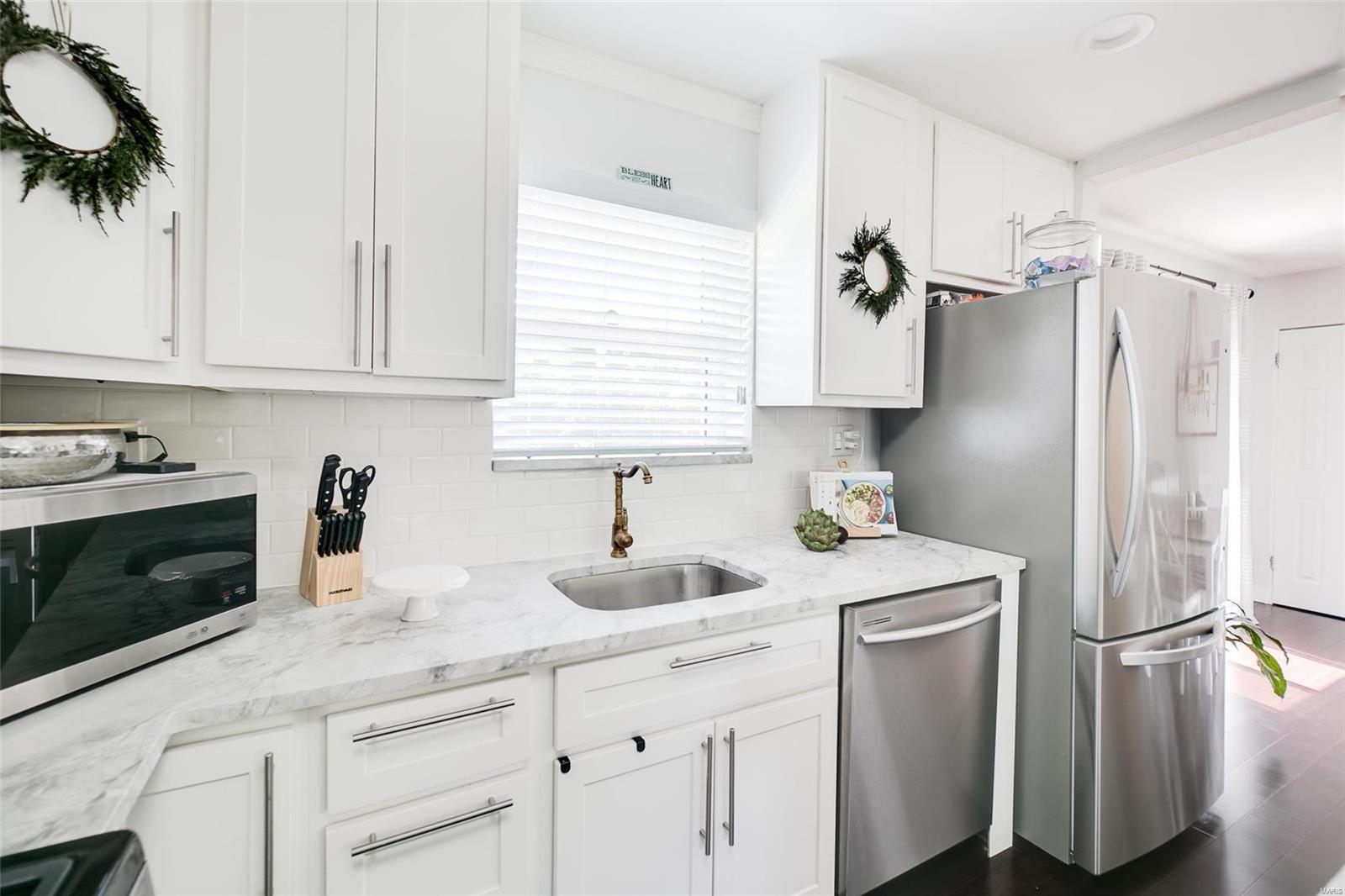 6160 Erb Road St. Louis, MO 63129 - Photo 12 of 31 Gallery Image 12