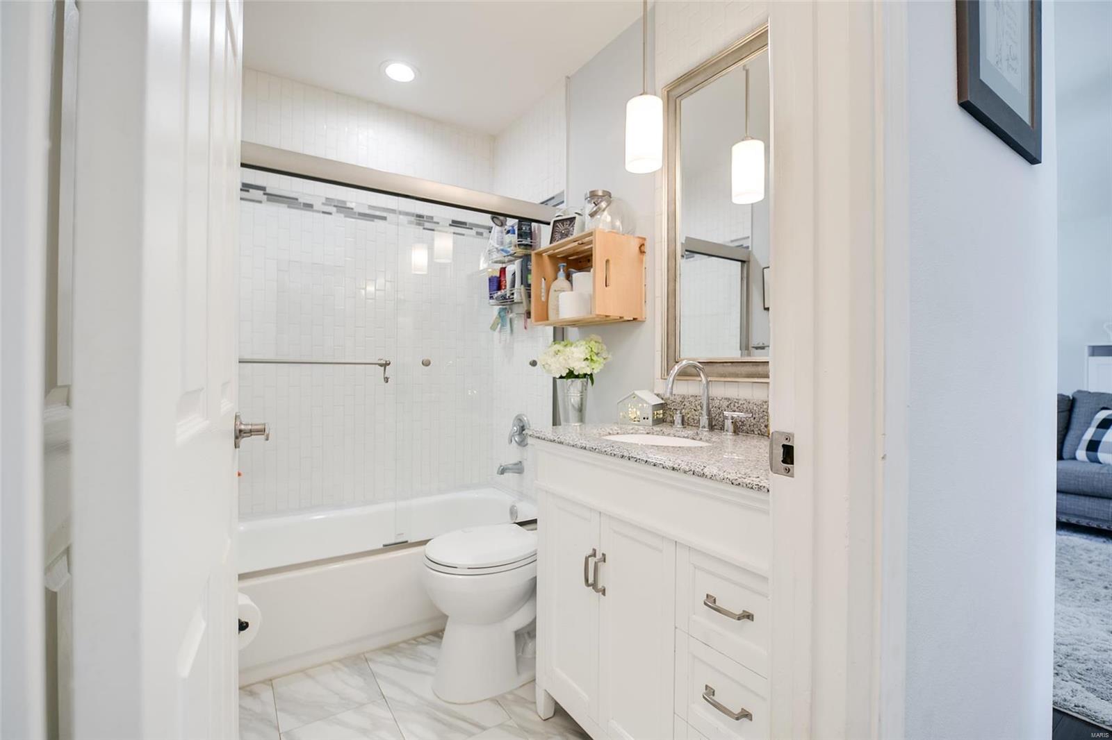 6160 Erb Road St. Louis, MO 63129 - Photo 17 of 31 Gallery Image 17