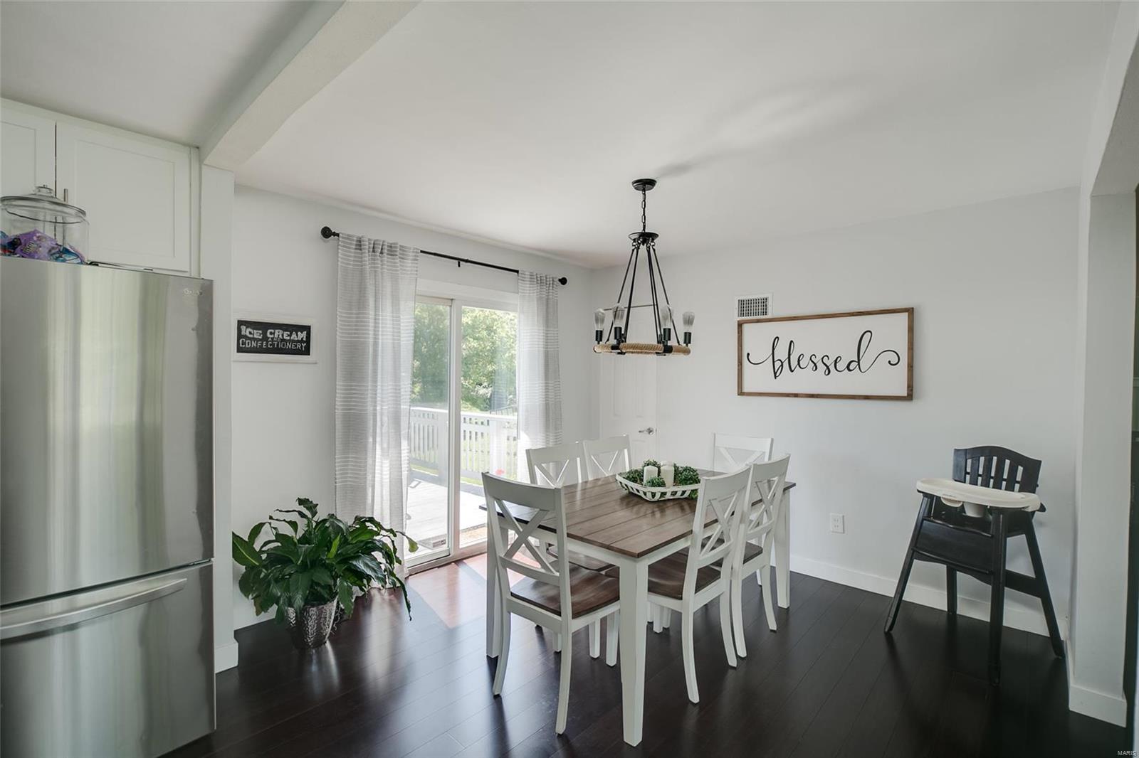 6160 Erb Road St. Louis, MO 63129 - Photo 4 of 31 Gallery Image 4