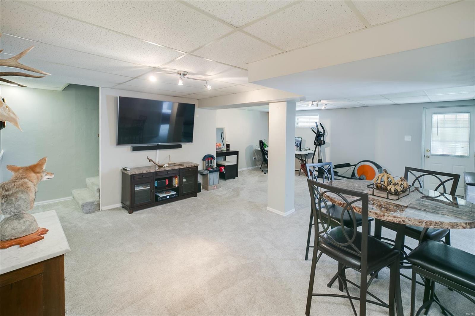 6160 Erb Road St. Louis, MO 63129 - Photo 5 of 31 Gallery Image 5