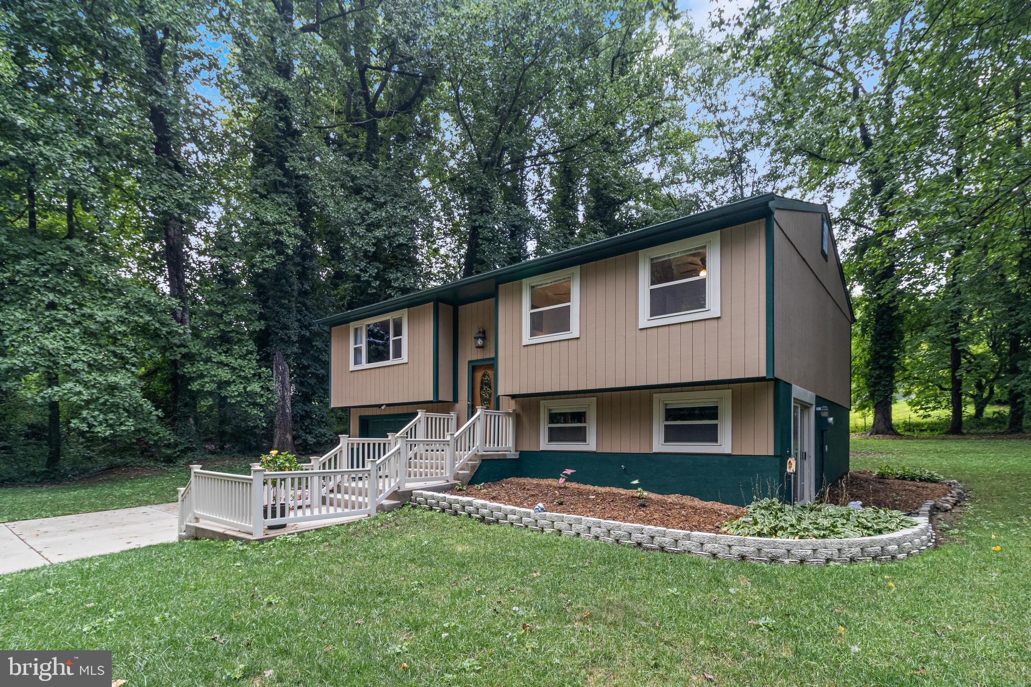 4307 Ridgeway Terrace Prince Frederick, MD 20678 - Photo 2 of 39 Gallery Image 2