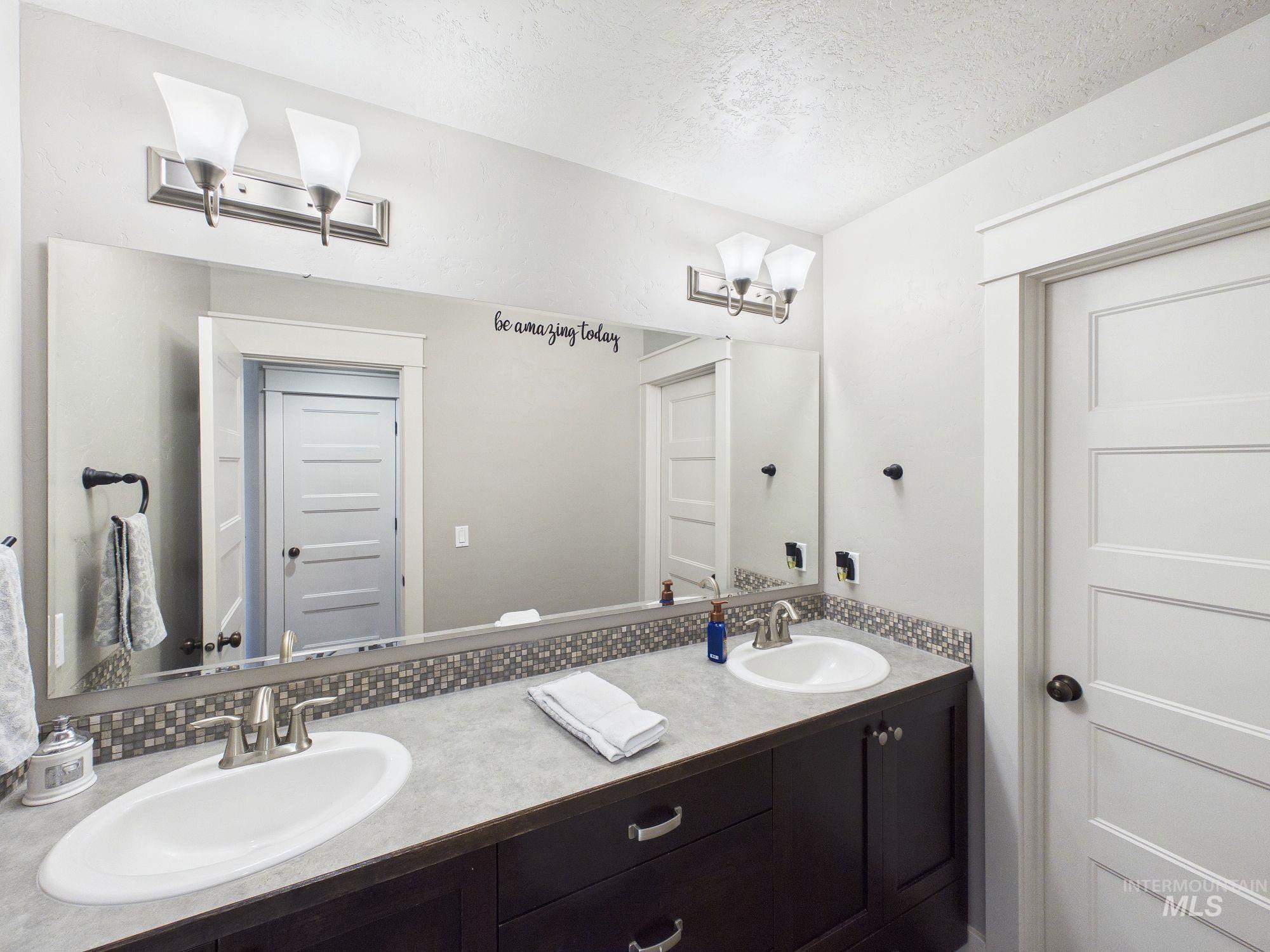 89 South Barkvine Way Star, ID 83669 - Photo 34 of 50