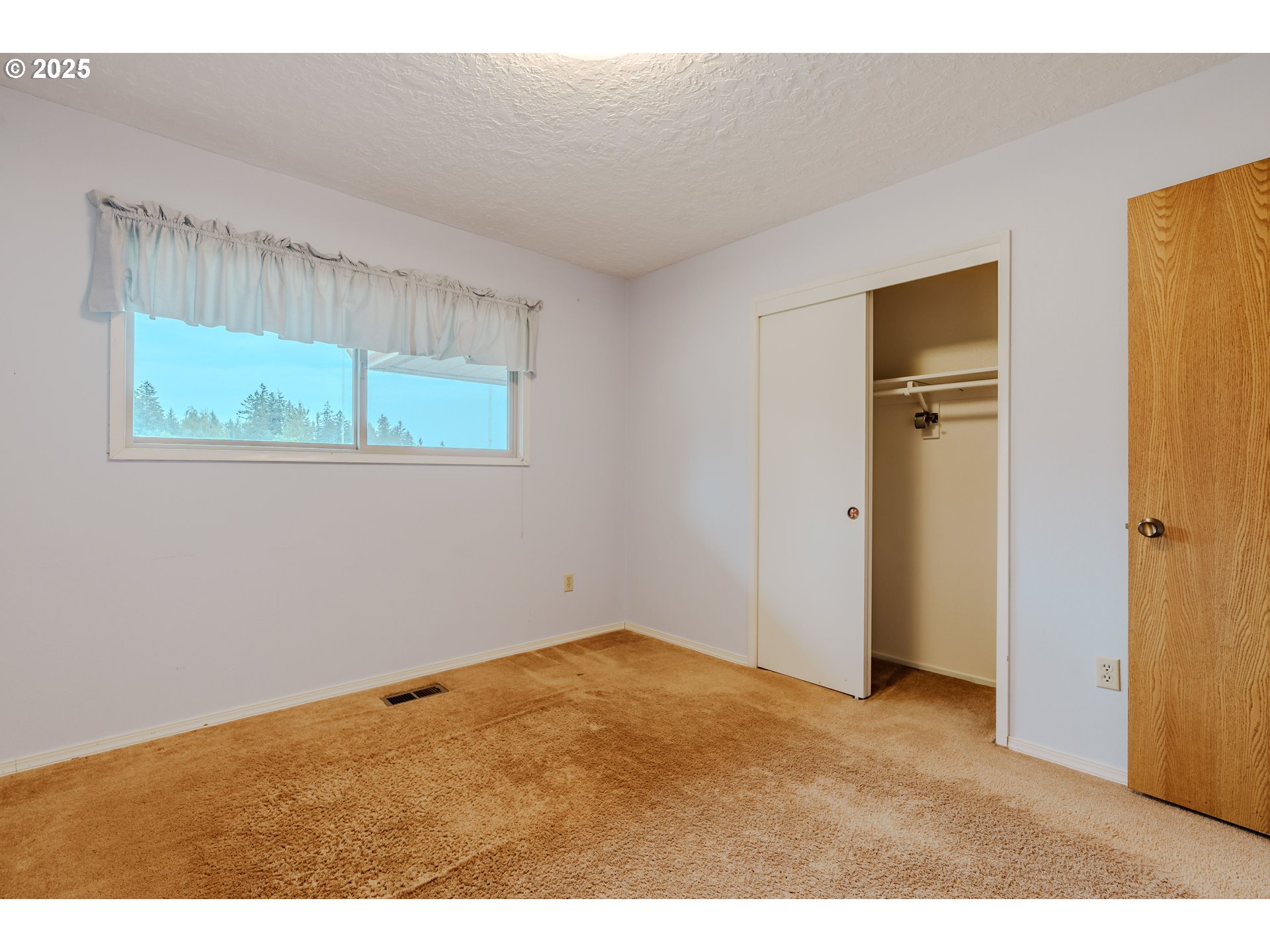 21200 Southeast Curtis Road Damascus, OR 97089 - Photo 34 of 48