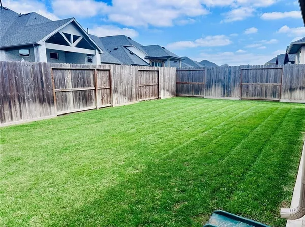 $2,650 | 31838 Settlers Rdg Lane, Fulshear, TX 77441