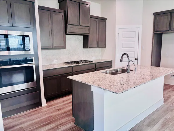 $2,650 | 31838 Settlers Rdg Lane, Fulshear, TX 77441