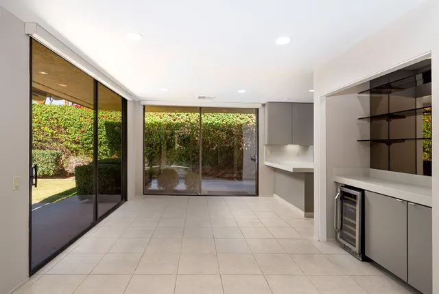 $1,049,000 | 32 Cornell Drive, Rancho Mirage, CA 92270