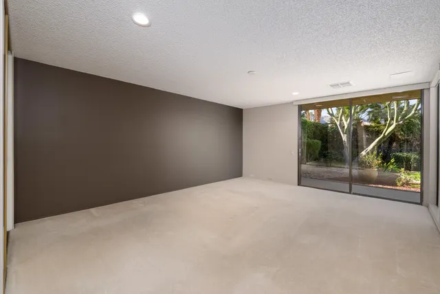 $1,049,000 | 32 Cornell Drive, Rancho Mirage, CA 92270