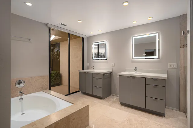 $1,049,000 | 32 Cornell Drive, Rancho Mirage, CA 92270