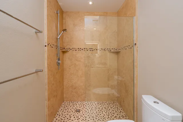 $1,049,000 | 32 Cornell Drive, Rancho Mirage, CA 92270