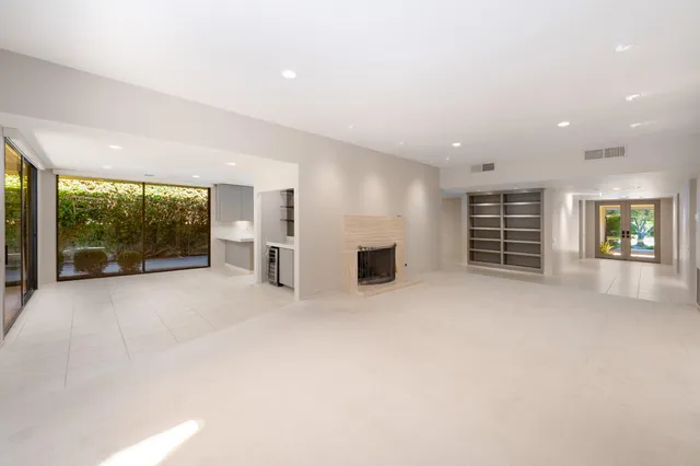 $1,049,000 | 32 Cornell Drive, Rancho Mirage, CA 92270