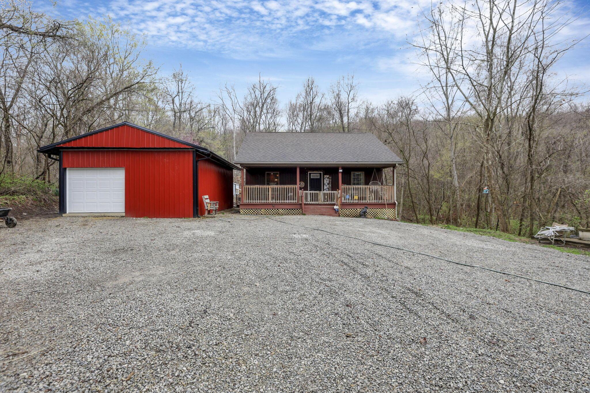 1335 Mingo Road Chillicothe, OH 45601 - Photo 1 of 48 2-web-or-mls-939A2659
