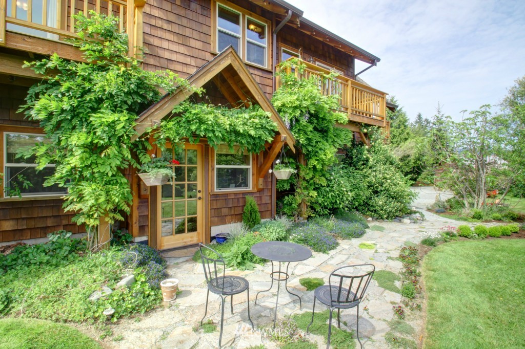 5028 Roney Road Bow, WA 98232 - Photo 2 of 25 Gallery Image 2