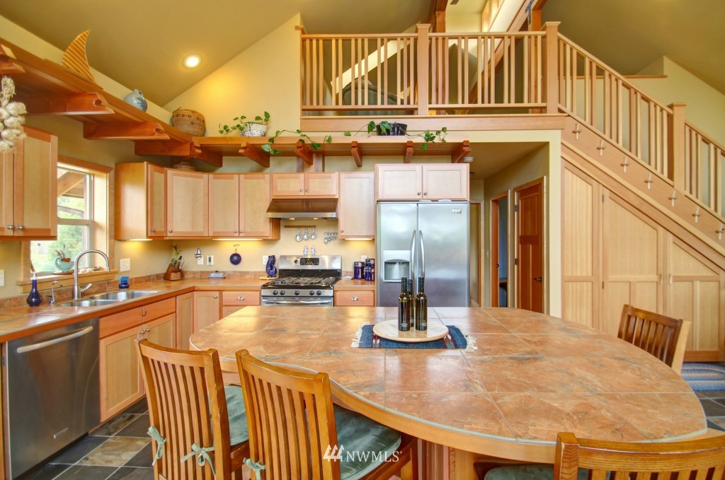 5028 Roney Road Bow, WA 98232 - Photo 11 of 25 Gallery Image 11
