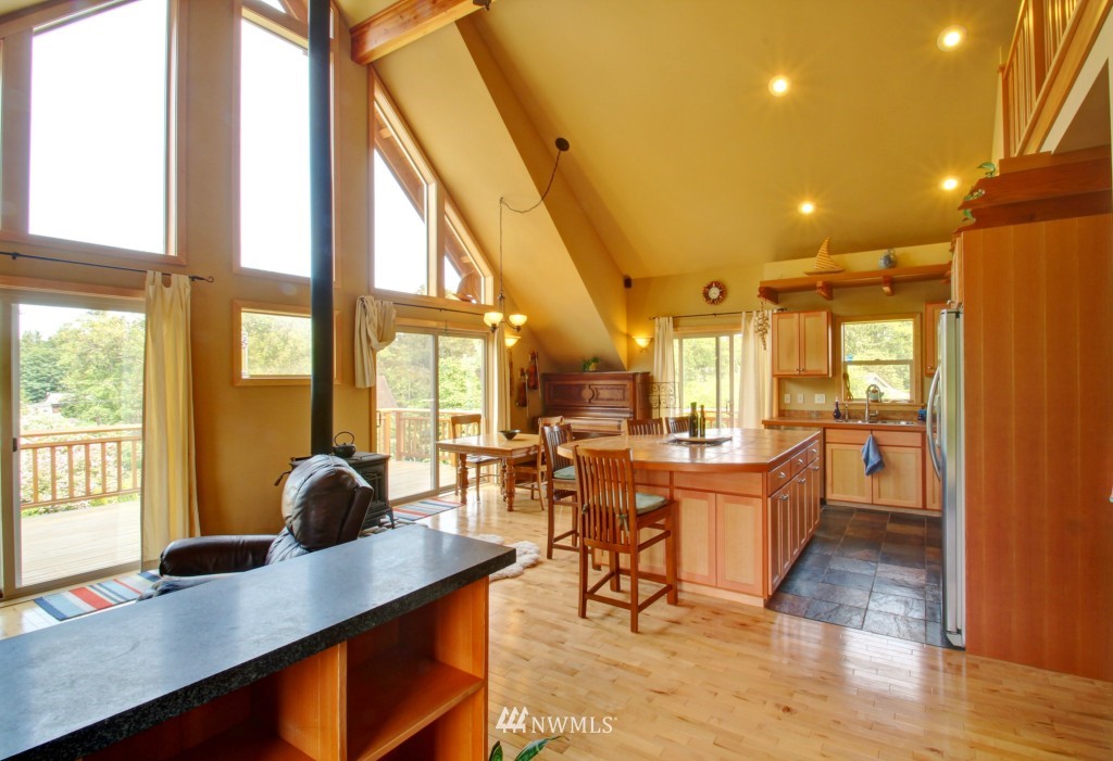 5028 Roney Road Bow, WA 98232 - Photo 7 of 25 Gallery Image 7
