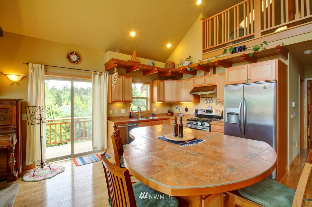 5028 Roney Road Bow, WA 98232 - Photo 9 of 25 Gallery Image 9