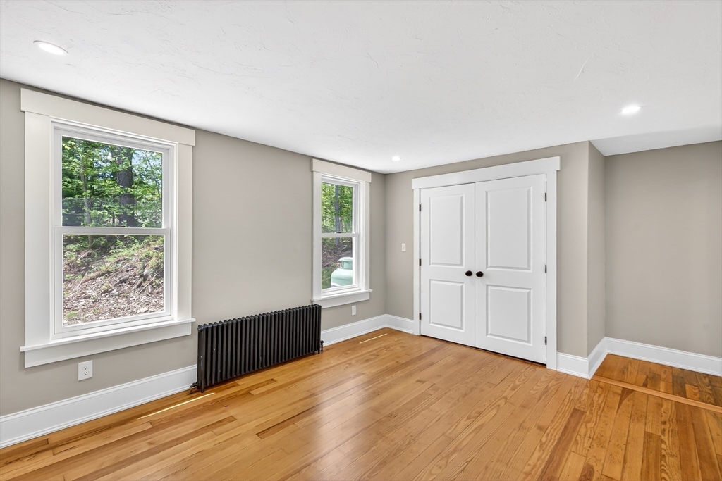 148 Center Street Ashburnham, MA 01430 - Photo 11 of 40