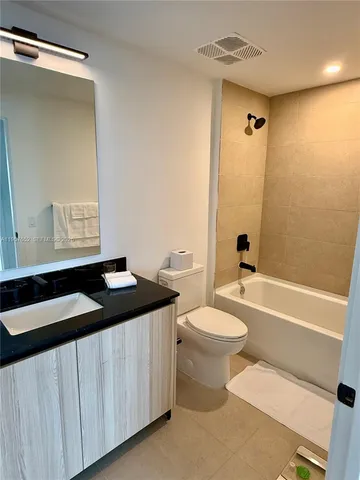 $829,000 | 225 North Miami Avenue, Unit 3406, Miami, FL 33128