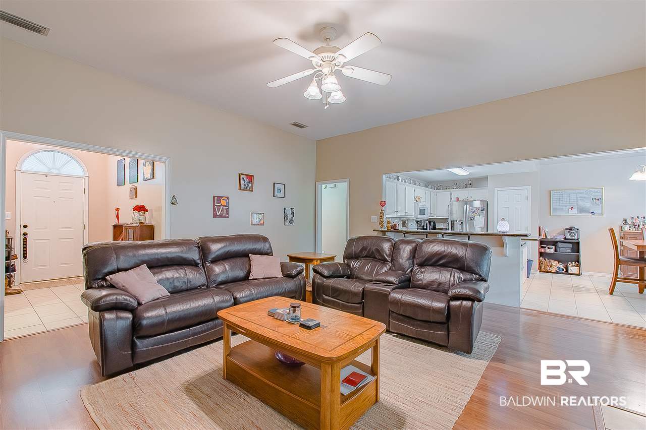 9211 Huckleberry Drive Daphne, AL 36527 - Photo 5 of 35 Living Room