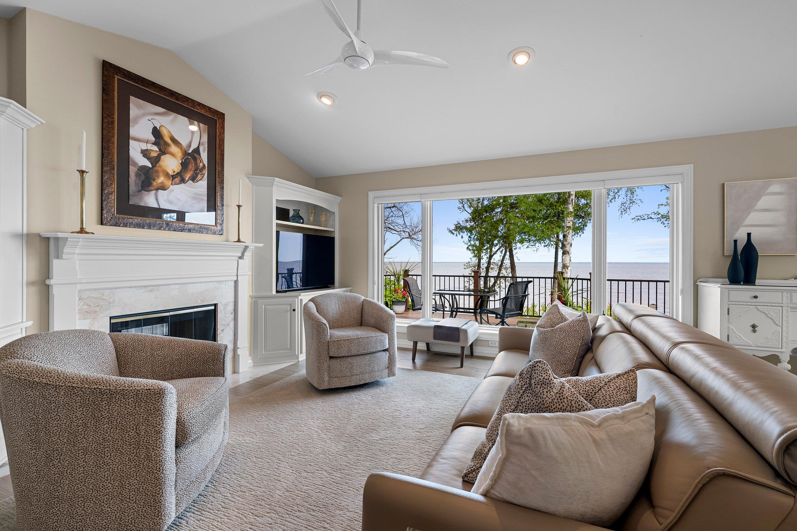 5035 Edgewater Beach Road Green Bay, WI 54311 - Photo 8 of 75
