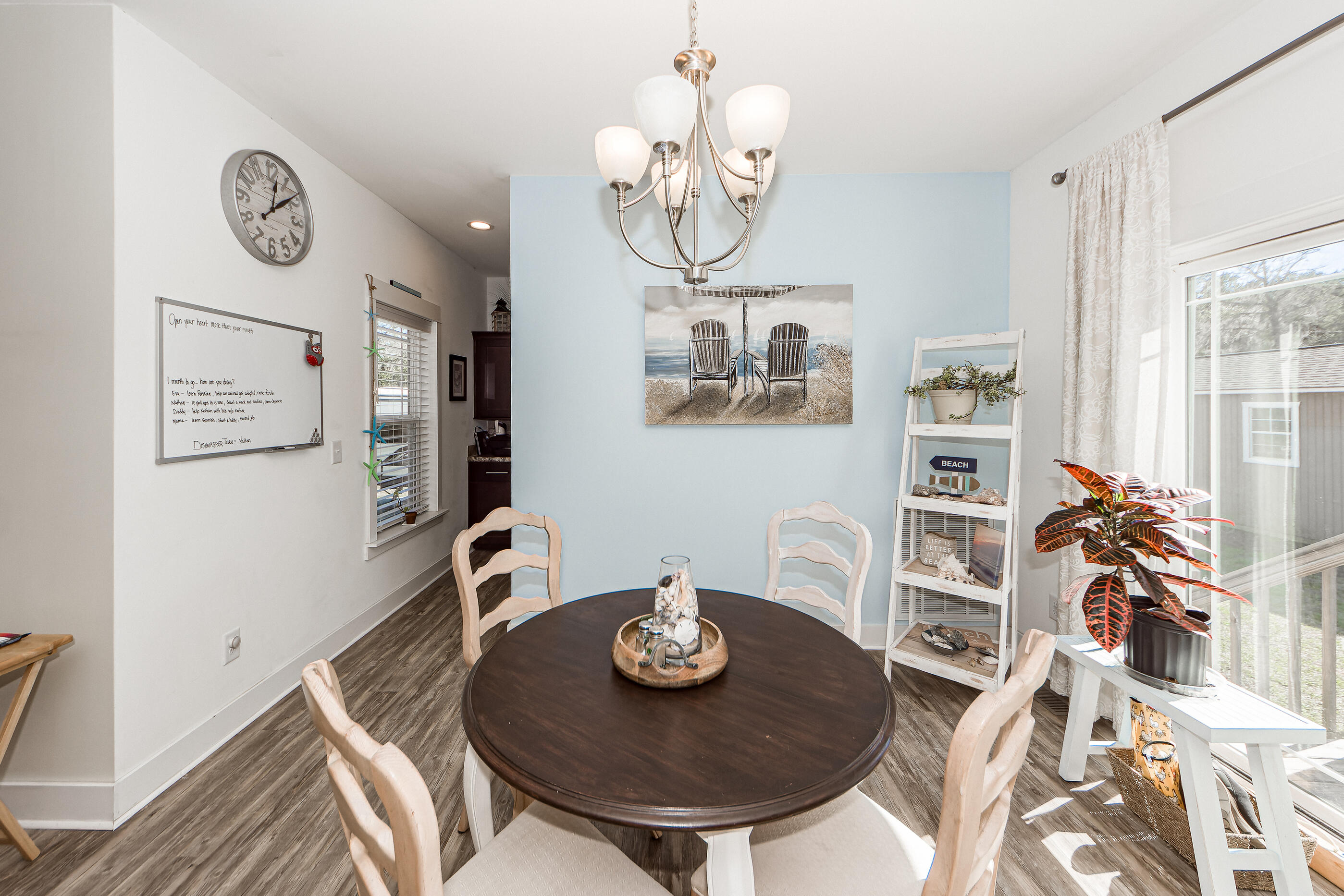 6053 Old Jacksonboro Road Ravenel, SC 29470 - Photo 13 of 47 09