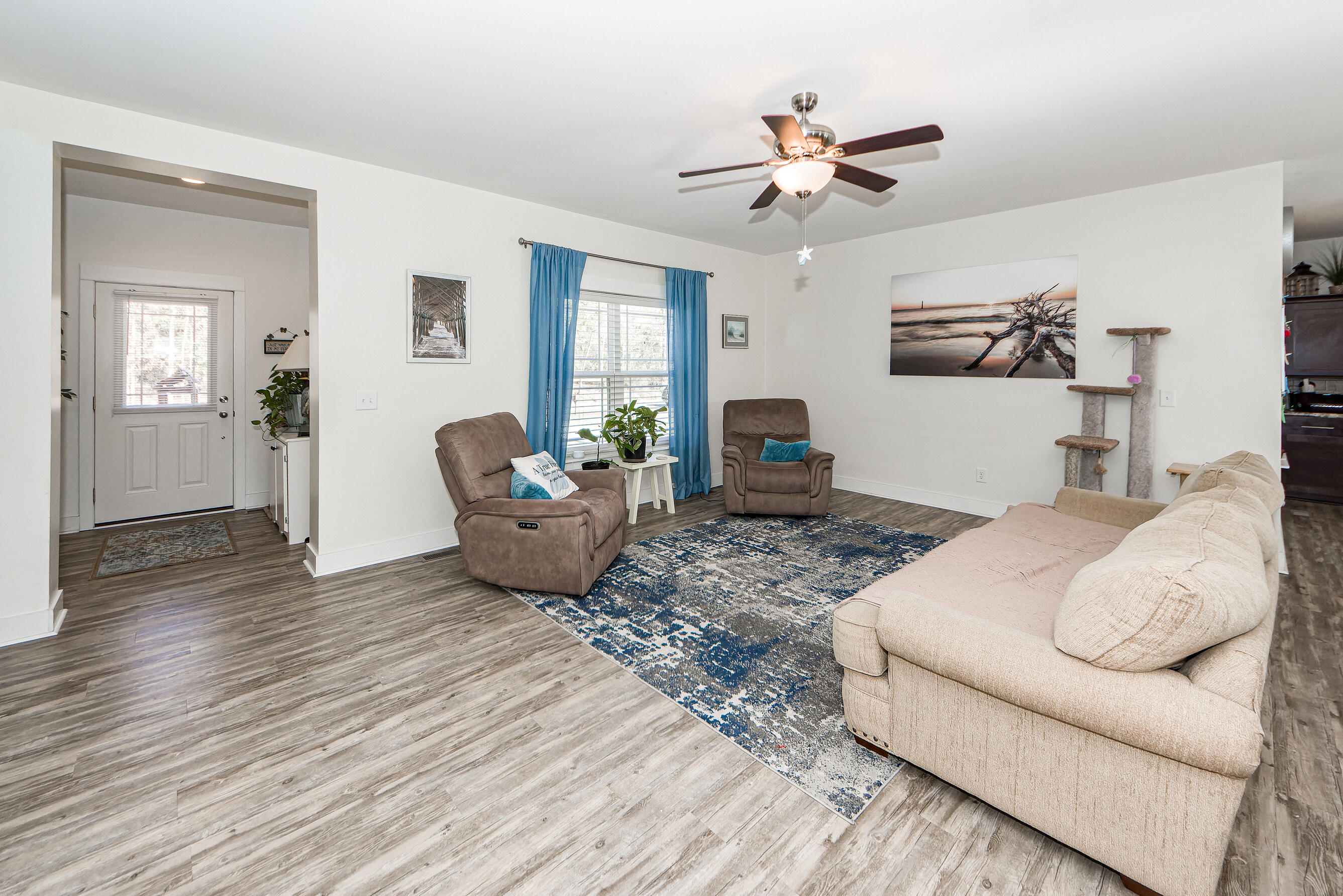 6053 Old Jacksonboro Road Ravenel, SC 29470 - Photo 8 of 47 04