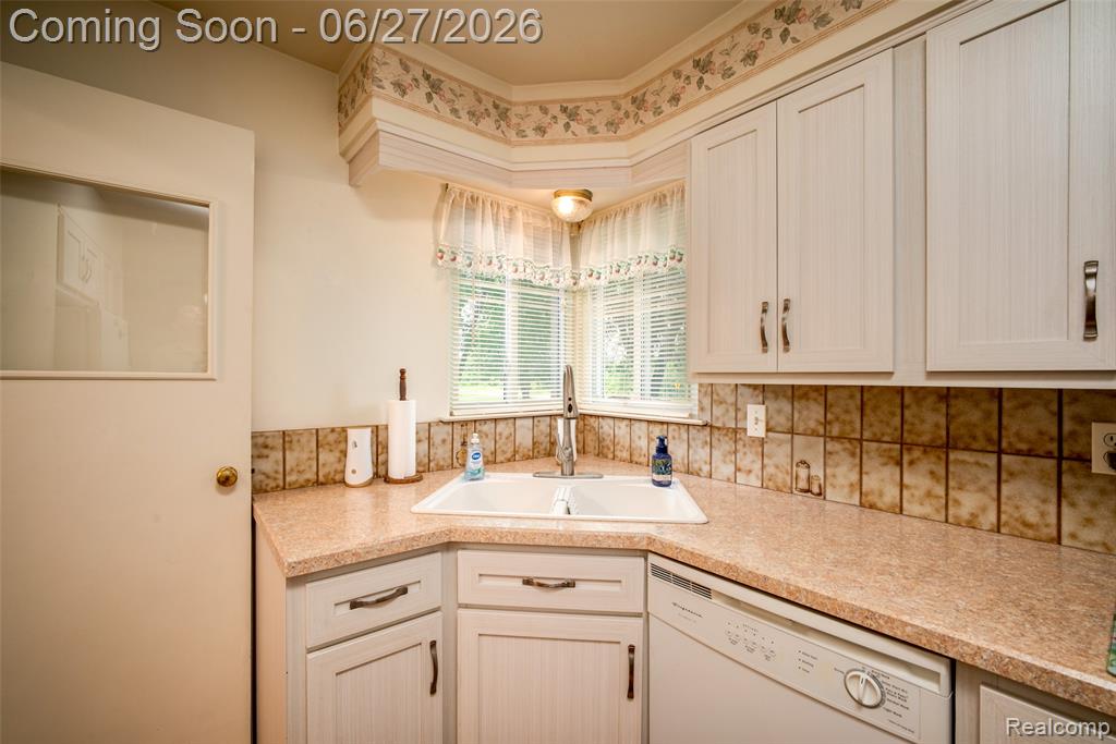 10086 North Lewis Road Clio, MI 48420 - Photo 10 of 33