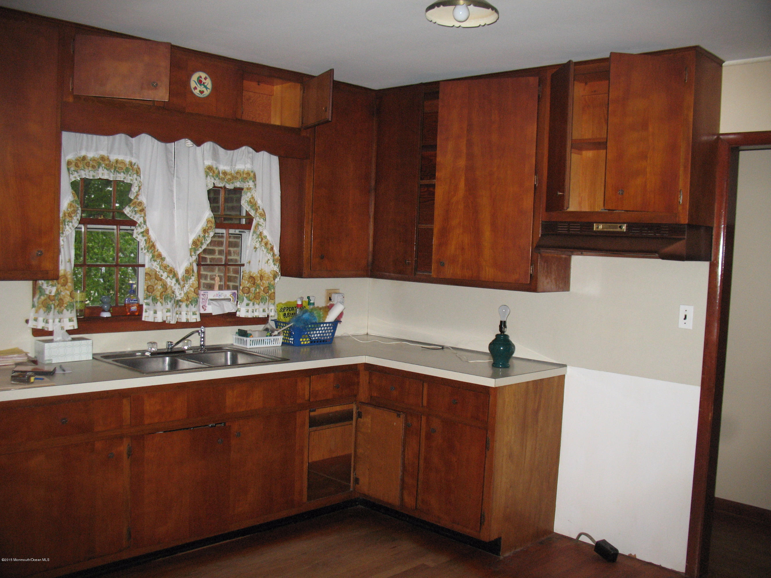 62 Friendship Road Howell, NJ 07731 - Photo 10 of 28 IMG_0383