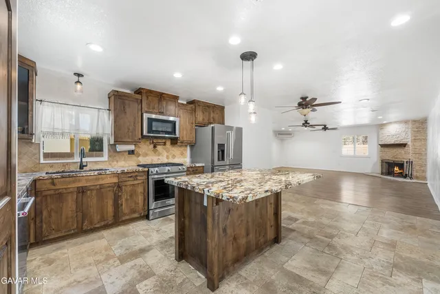 $649,990 | 6001 Brougham Street, Quartz Hill, CA 93536