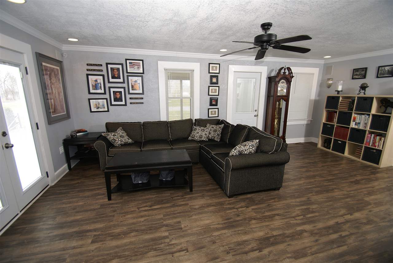1425 Reckeweg Road Fort Wayne, IN 46804 - Photo 2 of 36
