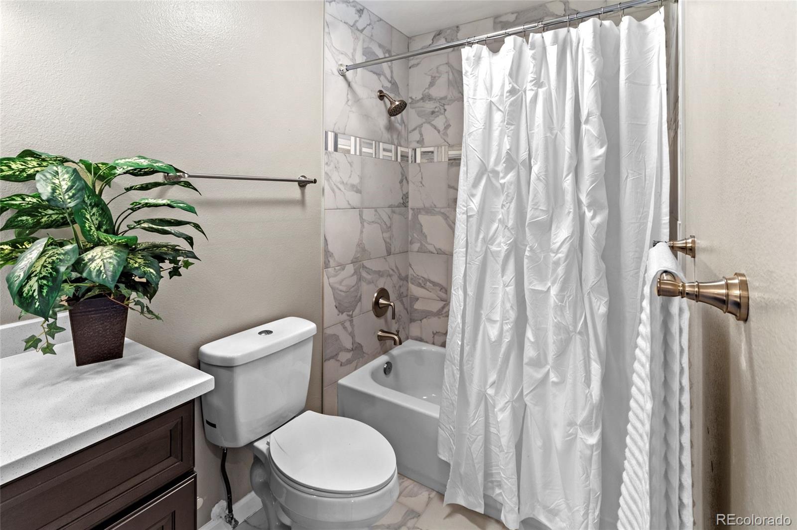 781 Windmill Place Highlands Ranch, CO 80126 - Photo 15 of 31 Gallery Image 15