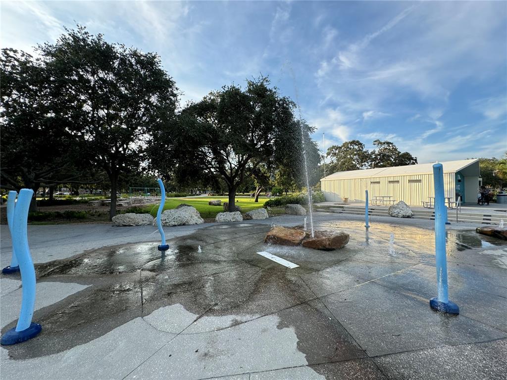 1493 Cleveland Street Clearwater, FL 33755 - Photo 10 of 64