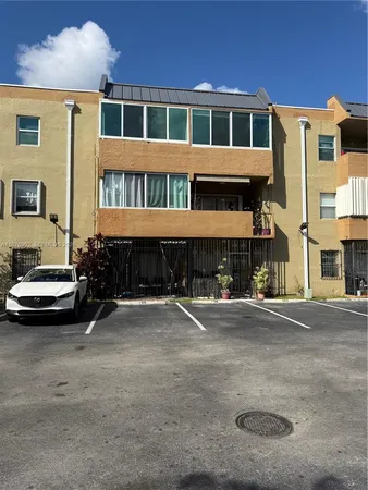 $260,000 | 6070 West 18th Avenue, Unit 209, Hialeah, FL 33012